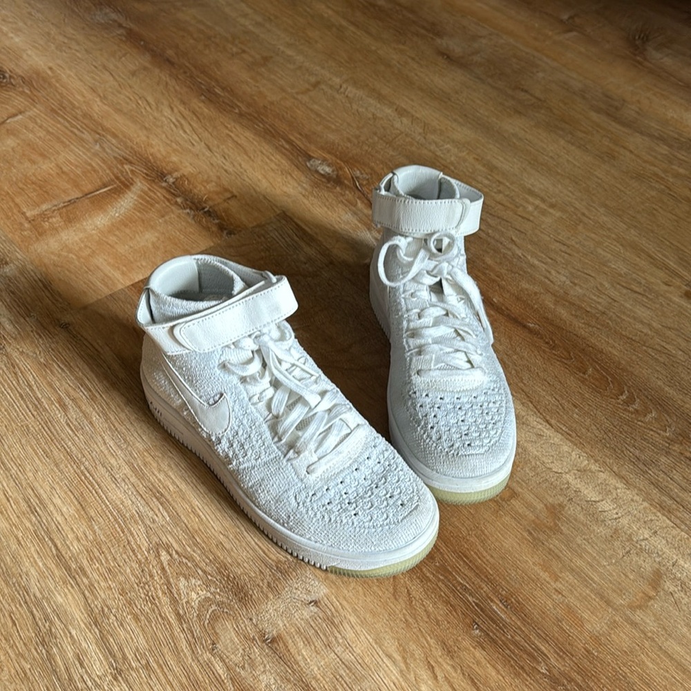 Nike High Top Air Monochrome sz 7!